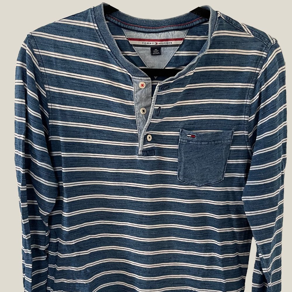 SALE XS TOMMY HILFIGER BLUE STRIPE HENLEY SHIRT
